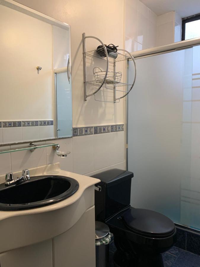 Hospedaje En Quito Norte, Apartamento & Suite Independientes Zewnętrze zdjęcie
