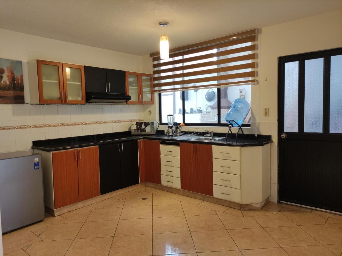 Hospedaje En Quito Norte, Apartamento & Suite Independientes Zewnętrze zdjęcie