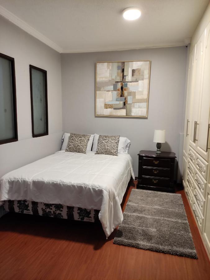 Hospedaje En Quito Norte, Apartamento & Suite Independientes Zewnętrze zdjęcie