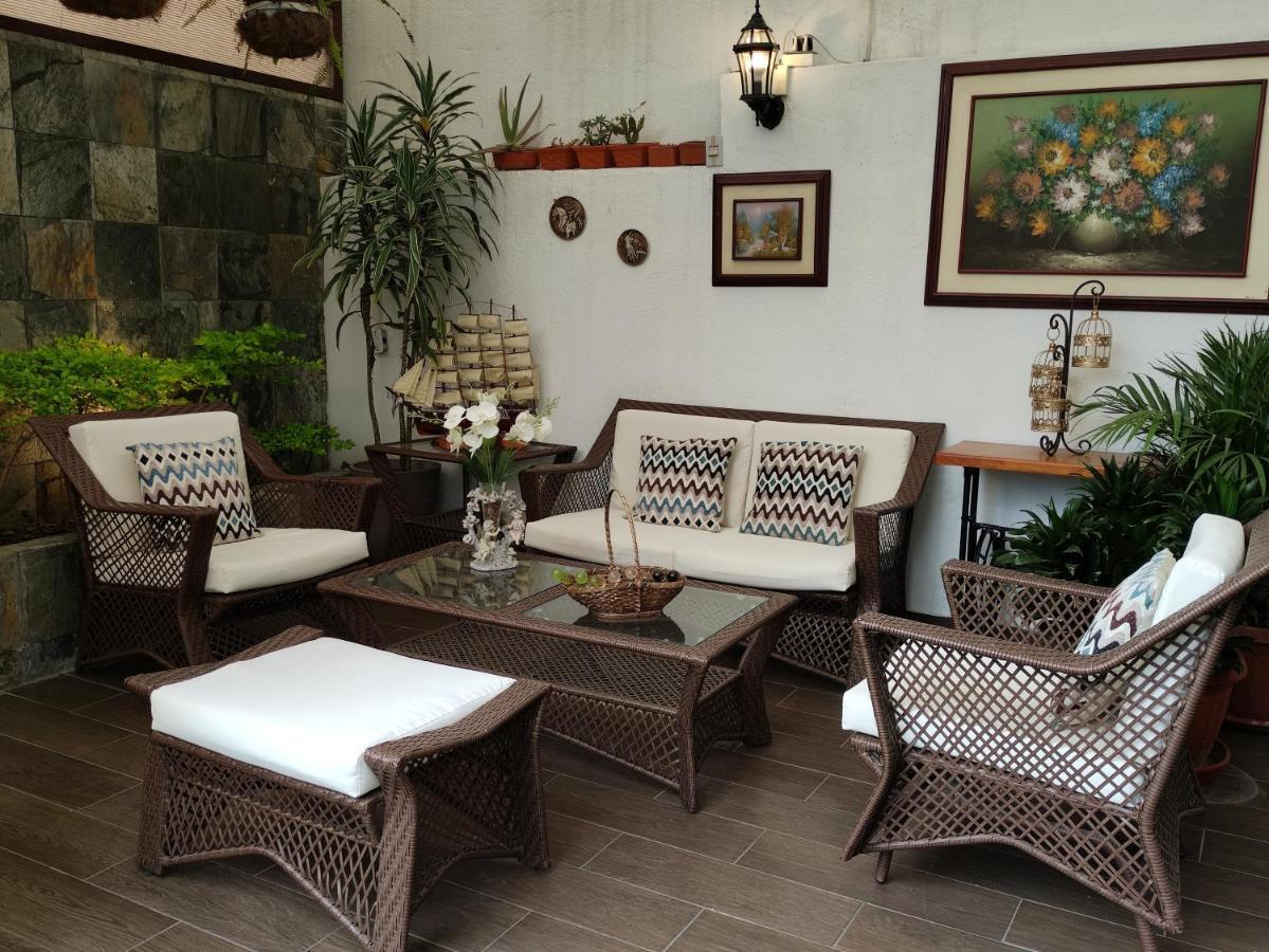 Hospedaje En Quito Norte, Apartamento & Suite Independientes Zewnętrze zdjęcie