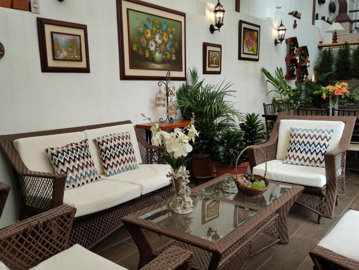 Hospedaje En Quito Norte, Apartamento & Suite Independientes Zewnętrze zdjęcie