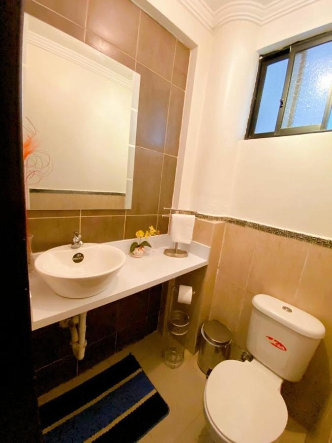 Hospedaje En Quito Norte, Apartamento & Suite Independientes Zewnętrze zdjęcie