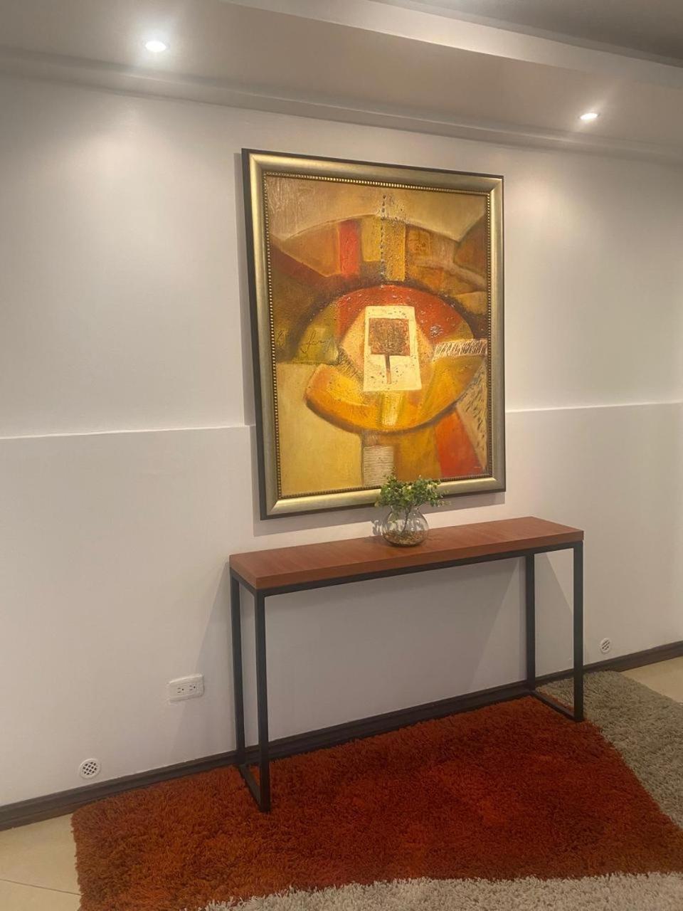 Hospedaje En Quito Norte, Apartamento & Suite Independientes Zewnętrze zdjęcie