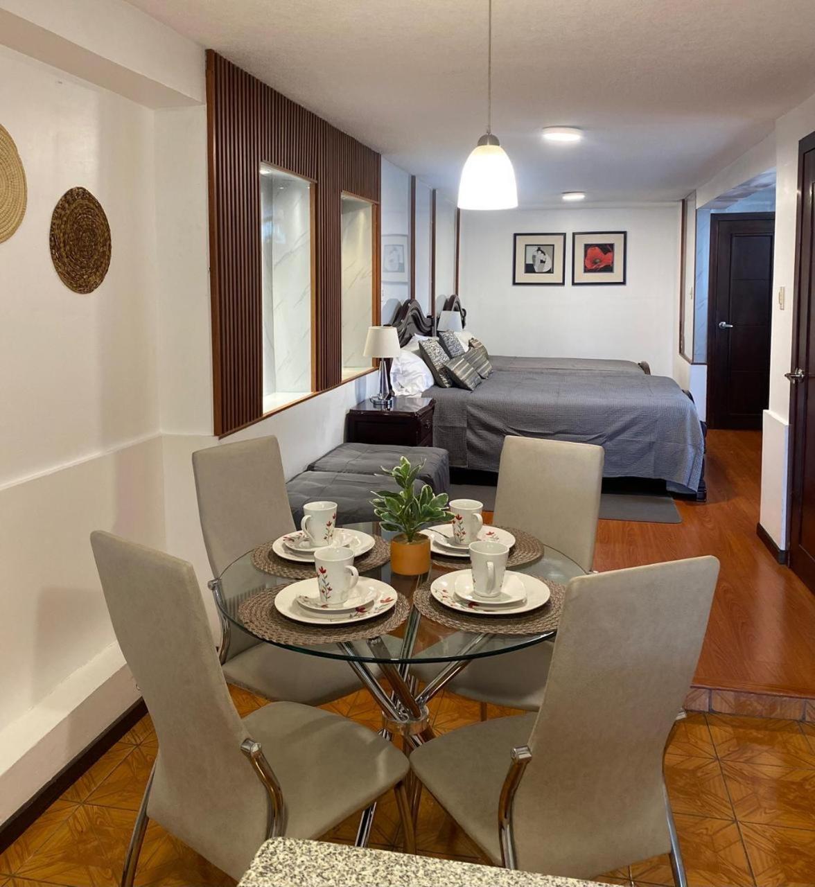 Hospedaje En Quito Norte, Apartamento & Suite Independientes Zewnętrze zdjęcie