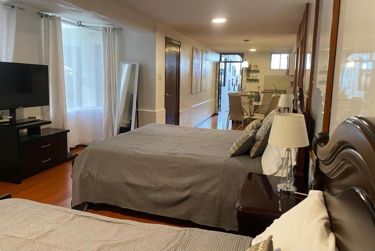 Hospedaje En Quito Norte, Apartamento & Suite Independientes Zewnętrze zdjęcie